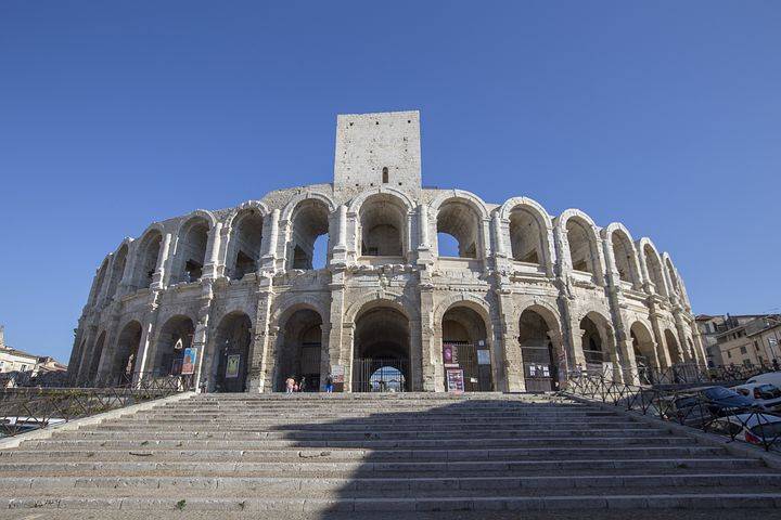 arènes d'Arles Maximus organisation 